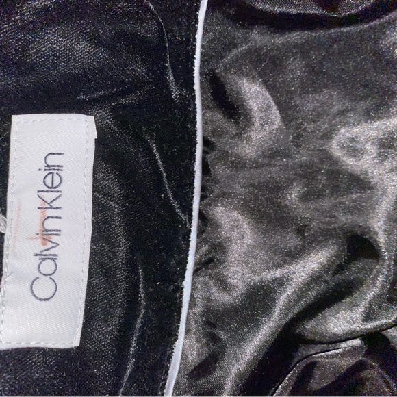 Black Velour jacket with hood - Picture 2 of 2